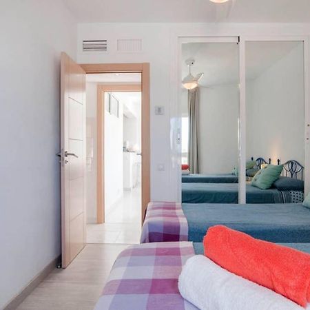 021 - Wonderful Beachfront Apartment With Stunning Sea Views Benalmádena Zewnętrze zdjęcie
